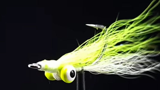CLOUSER MINNOW FLY TYIED BY ROB GEE OF TROUTLORE FLY TYING STORE AUSTRALIA