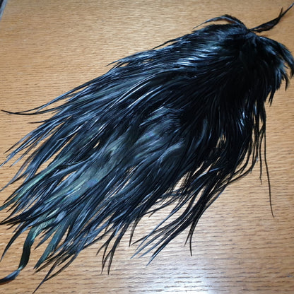 Hareline Dyed Over White Saddle – Black