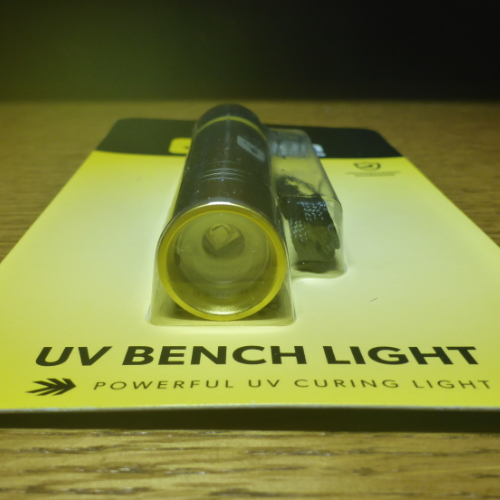 LOON UV BENCH LIGHT FLY TYING TOOLS AUSTRALIA TROUTLORE FLYTYING STORE